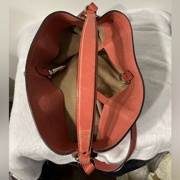 Authentic Burberry Ashby bucket bag - Picture 13 of 13